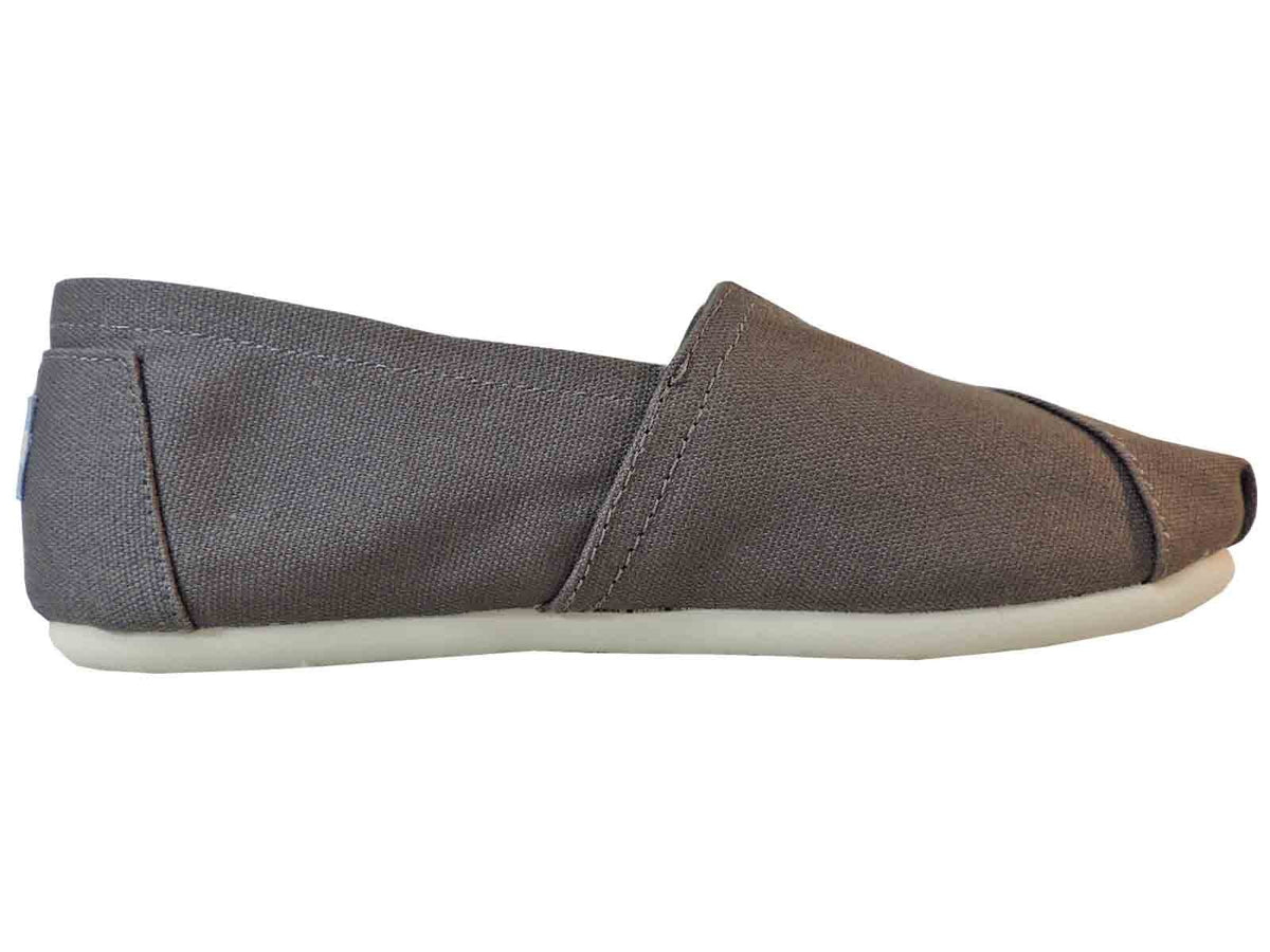 Toms classic canvas slip clearance on