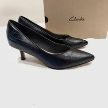 Clarks Violet55 Court Women's Heels Color Black Croc