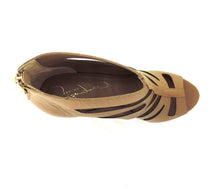 Report Signature- Brown Lilly - Got Your Shoes
